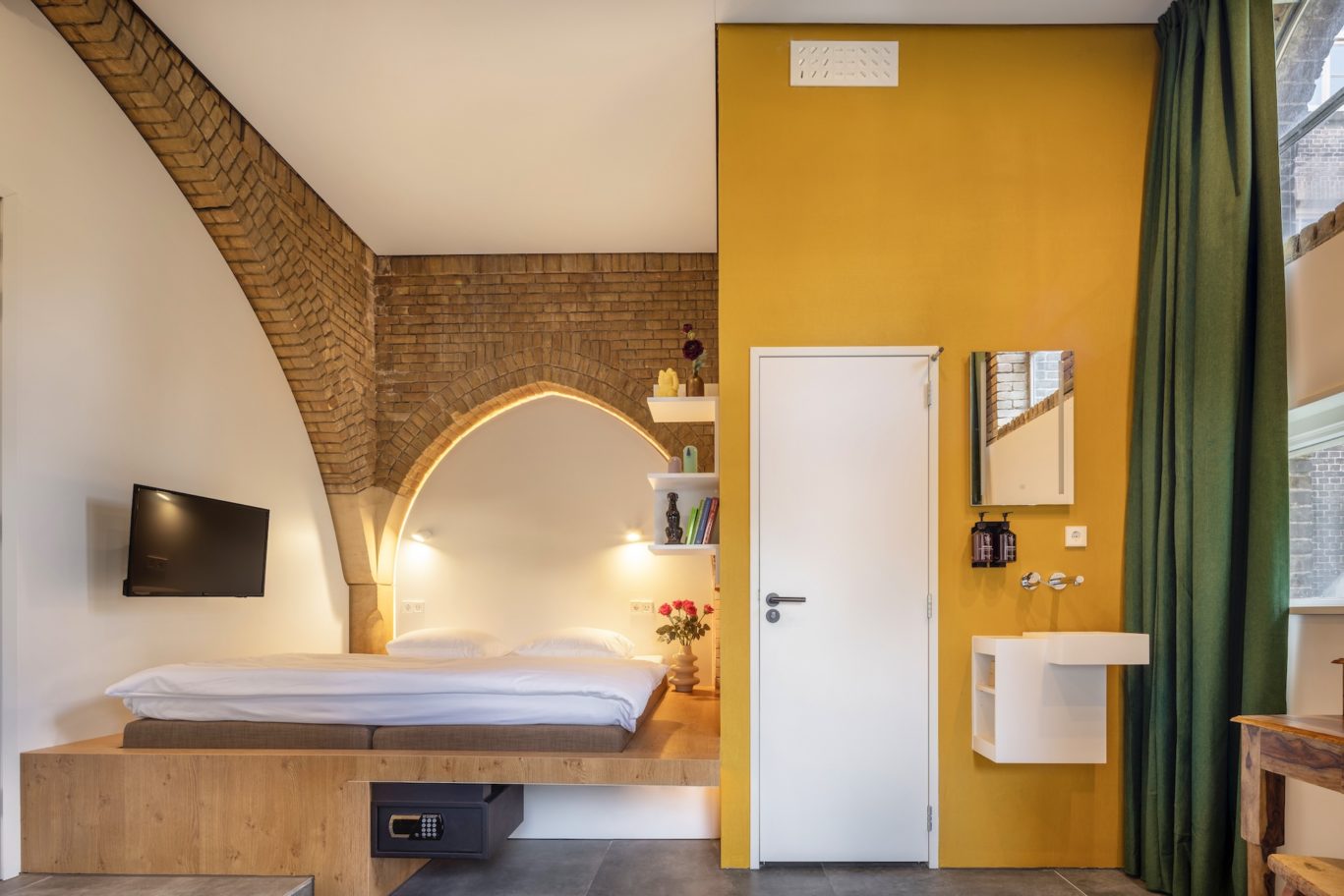 bunk amsterdam most epic garden