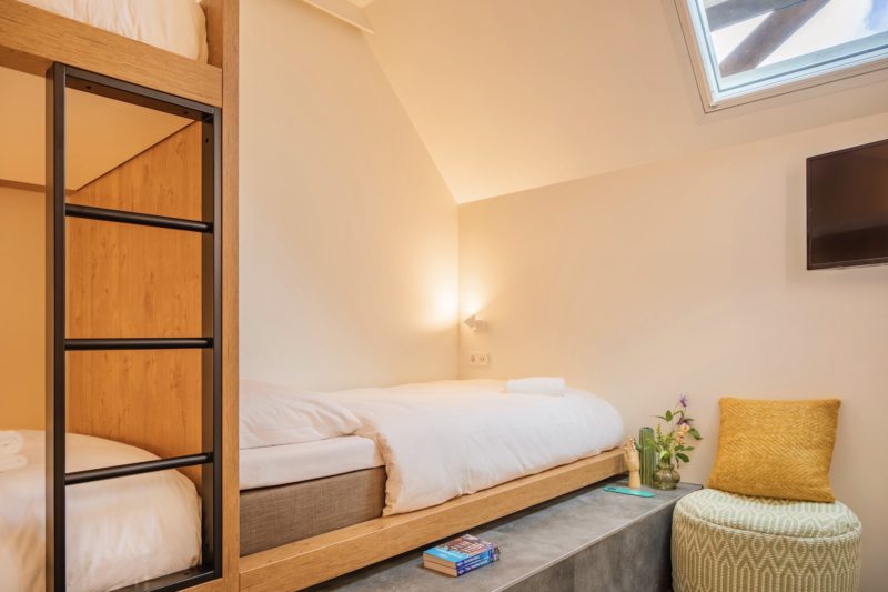 bunk amsterdam room for 5